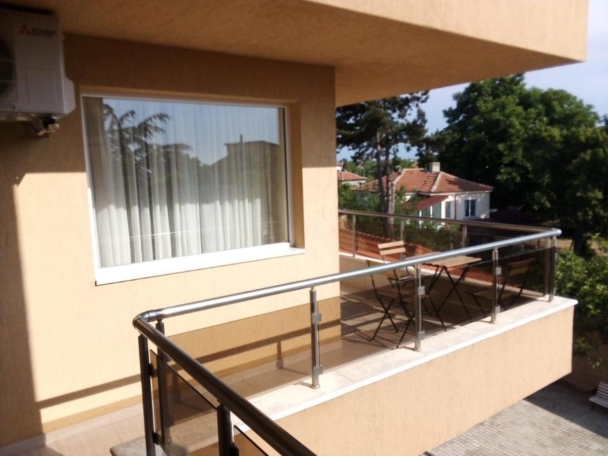 Byala Residence Apartments Екстер'єр фото